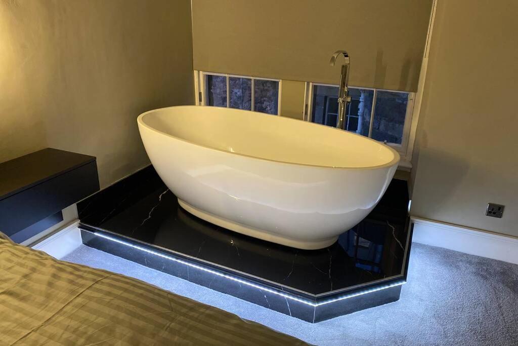 Luxury Royal Mile Boutique 2Bedroom Apartment EDI Exterior foto